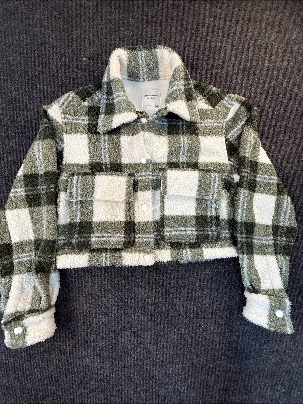 Abercrombie and Fitch Cozy Olive & White Plaid Sherpa Jacket xs